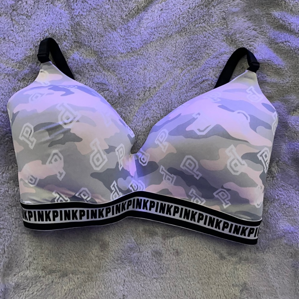 Victoria’s Secret Pink Sports Bra